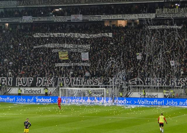 eintracht fans protest