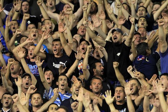 WithUkraine on X: Soccer club Dinamo Zagreb showed their support for #Ukraine in today's away match against HNK Hajduk Split. #StandWithUkraine #SupportUkraine / X