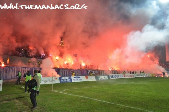 File:Grb-FK-Crvena-zvezda-zvanične-boje.png - Wikimedia Commons