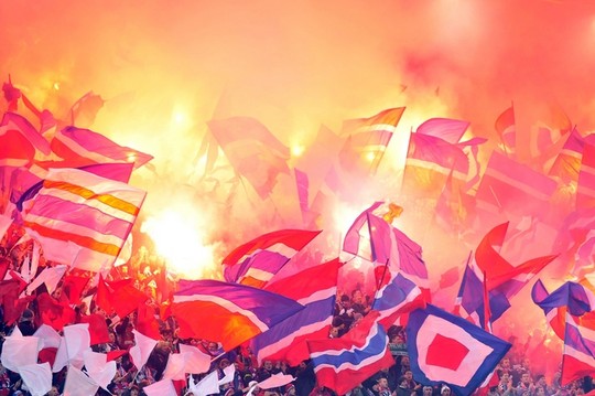 http://www.ultras-tifo.net/images/stories/reports/2011-2012/wisla-twente/wisla-twente_3.jpg