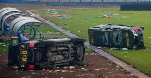 At least 127 football fans died on derby in Indonesia