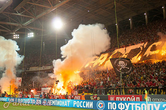 ULTRAS-TIFO.net - Good night from Spartak Moscow!