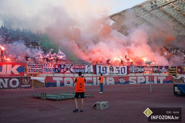 Ultras World - HNK Hajduk Split vs NK Rijeka 17.09.2017.