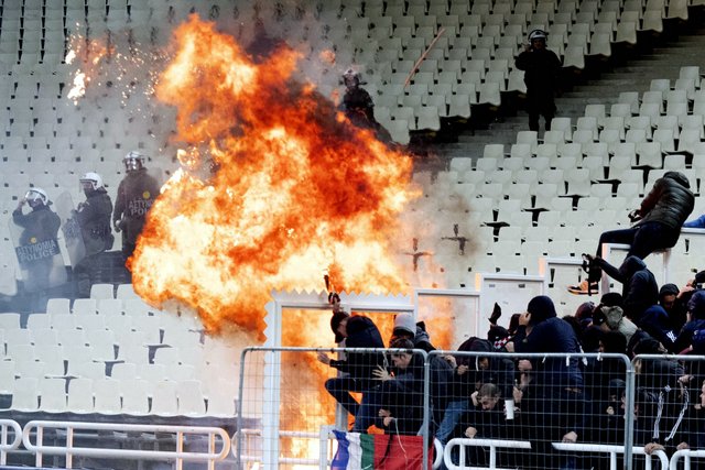 aek ajax 1