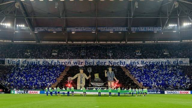 schalke eintracht 1