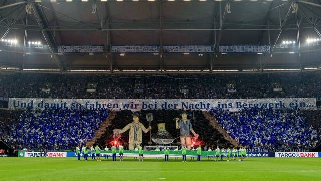 schalke eintracht 1