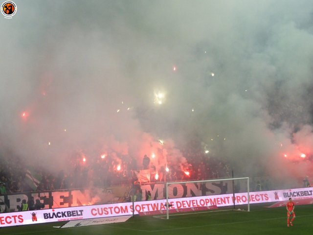 Ujpest budapest hosts ferencvaros in a mol liga game, certain to entertain all ice hockey fans. Ferencvaros Budapest Ultras - Ferencváros - Újpest 04.05.2019