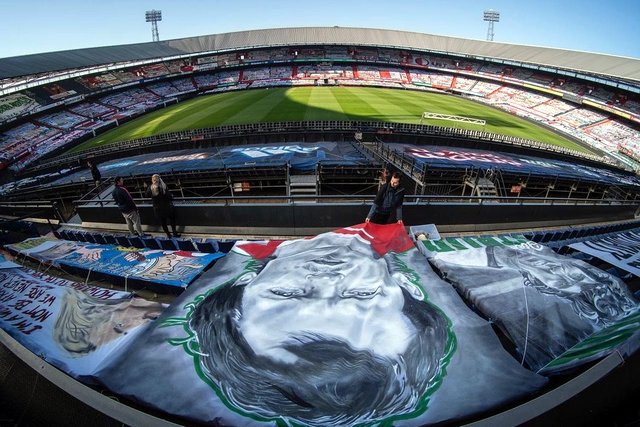 De Kuip banners 1