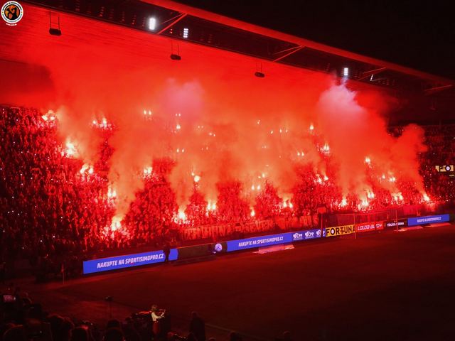 Ultras World in Prague - Sparta vs Slavia (20.03.2016) 