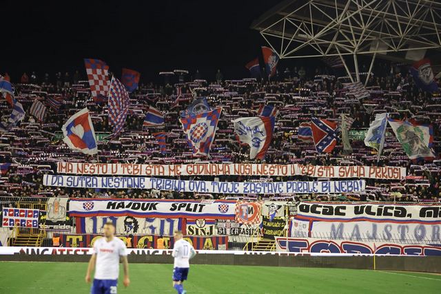 Ultras-Tifo on X: Dinamo Zagreb vs Hajduk Split today #dinamozagreb # hajduksplit #TorcidaSplit #ultrastifo  / X