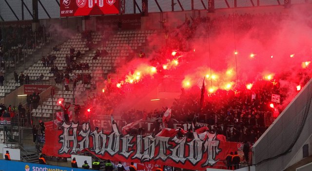 Rot Weiss Hallescher 056