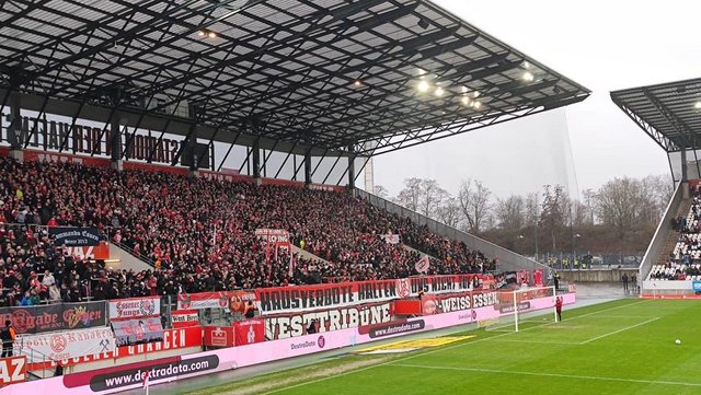 Rot Weiss Hallescher 1