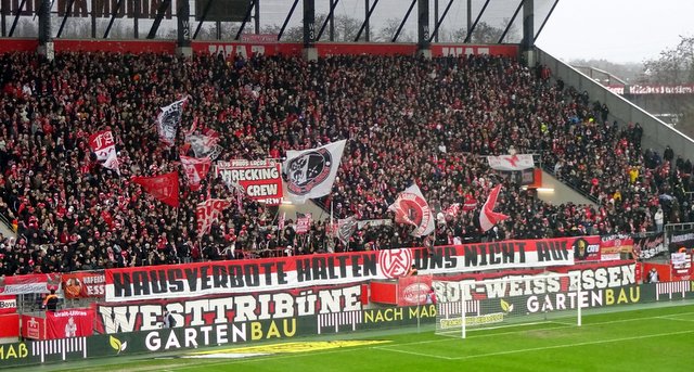 Rot Weiss Hallescher 1