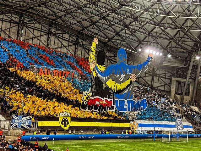 om aek 1