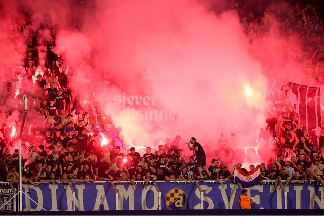 dinamo aek 1