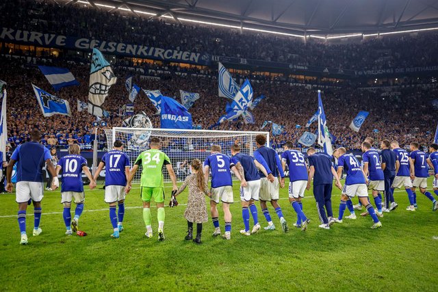 schalke magdeburg 1