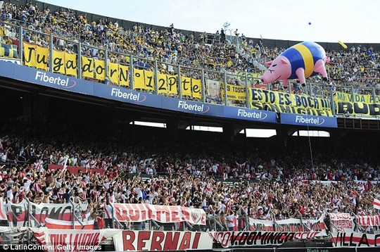 Por fogos de artifício contra o Boca Juniors, River Plate é punido