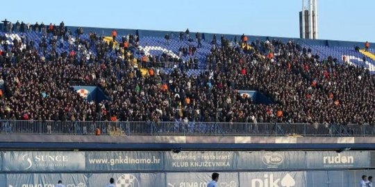 Ultras-Tifo on X: Dinamo Zagreb vs Hajduk Split today #dinamozagreb # hajduksplit #TorcidaSplit #ultrastifo / X